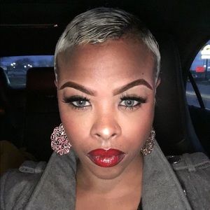 Meet your Posher, Gena